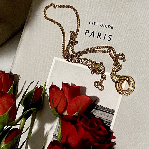 Vintage gold tone CHRISTIAN DIOR crystal necklace - Picture 1 of 15